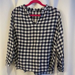 Old Navy gingham shirt size med